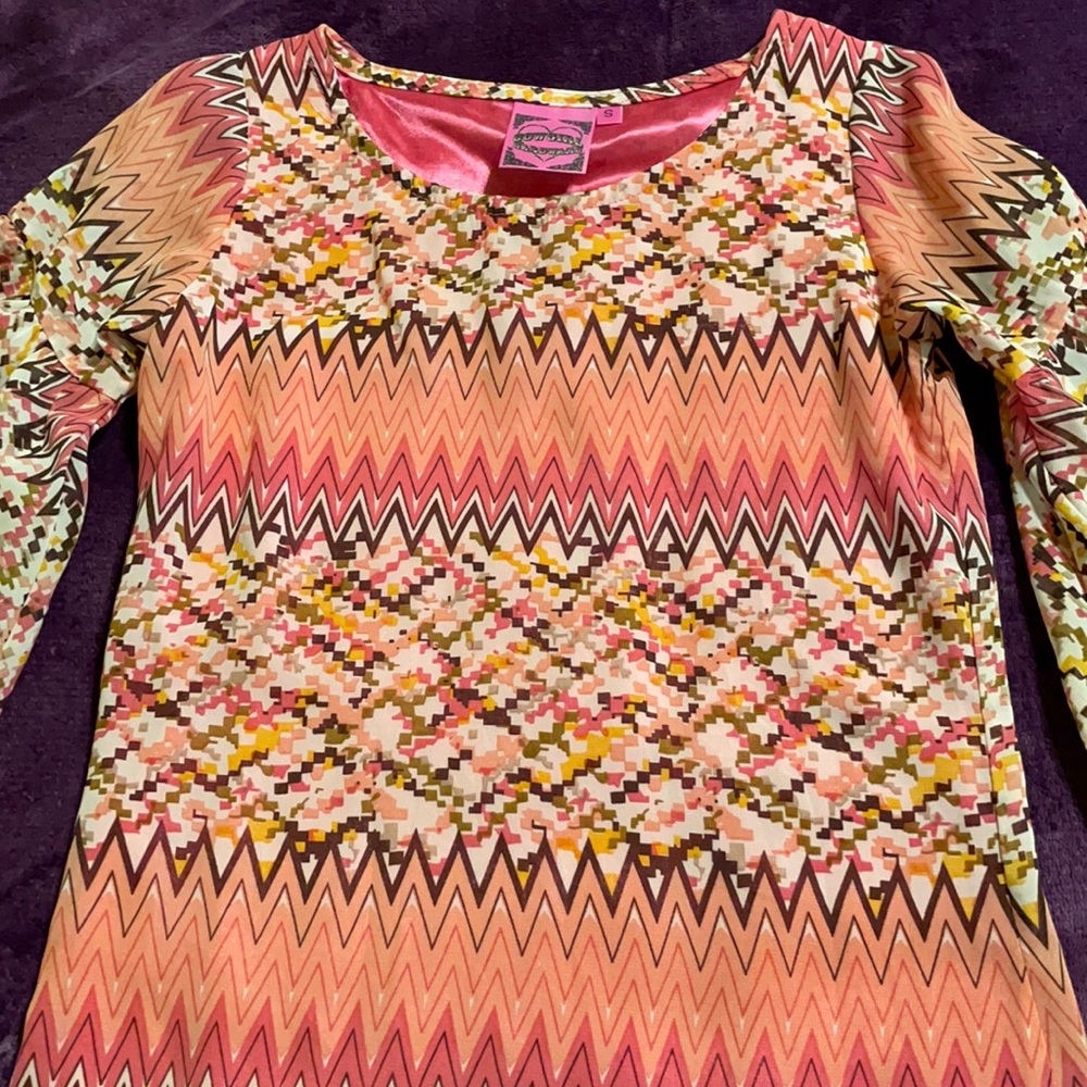 Girl’s bell sleeve dress